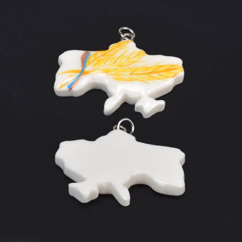 Підвіска Карта України з полімерної глини, 32х26 мм, З малюнком (POD-059391)