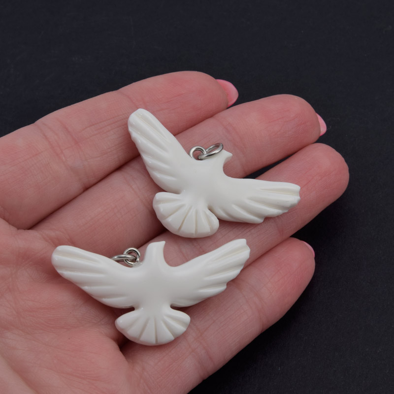 Підвіска Горлиця з полімерної глини, 40х20 мм, Біла (POD-058983)