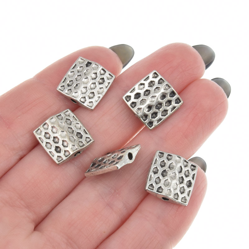 Намистини мет. квадратні плоскі, 12х12х3,5 мм, Античне срібло (BUS-007332)