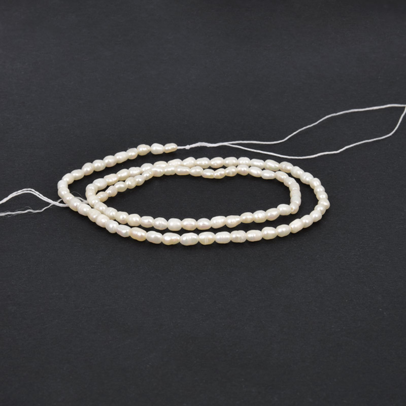 Намистина натуральний камінь Перли річкові молочні Рис, 3-4 мм (BUS-058133)