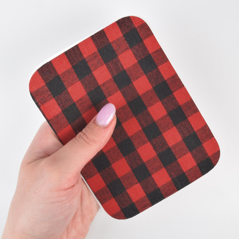 Термонаклейка для декора и ремонта одежды, 12,5х9,5 см, Красная в клетку (APL-060166)