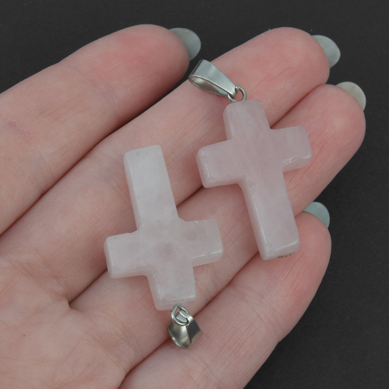 Подвеска Крест, Натур. камень Кварц розовый, 30х20х6 мм (POD-057952)