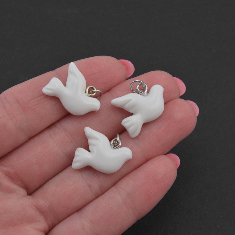 Підвіска Голуб із полімерної глини, 20х15 мм, Біла (POD-058996)