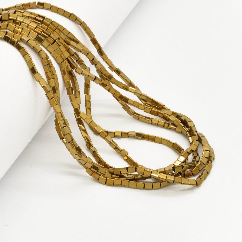 Намистини Гематит, Нат. камінь, Трикутник, 3х3х3 мм, З покриттям, Золотисті (BUS-054006)