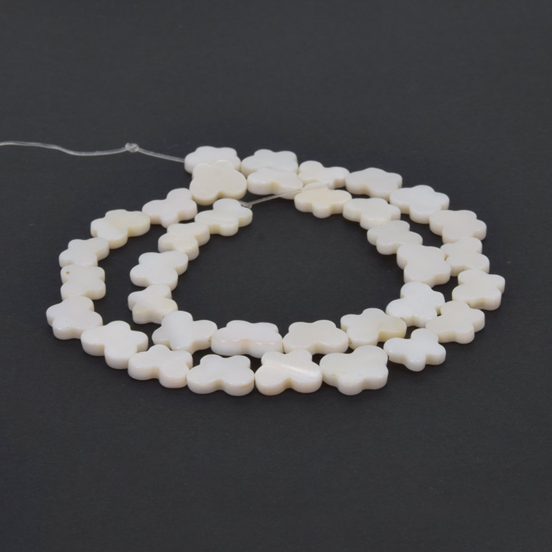 Намистини Перламутр білий, Натур. камінь, 11х8 мм, Метелик (BUS-058115)