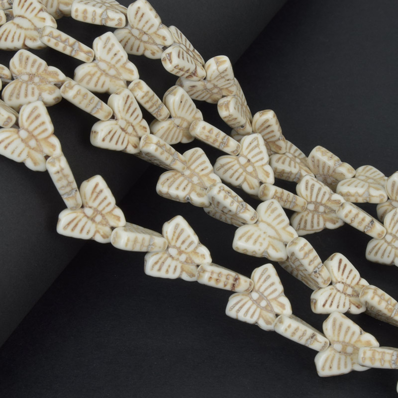 Намистини Бірюза пофарбована, Синт. камінь, 15х13х4 мм, Метелик (BUS-057571)