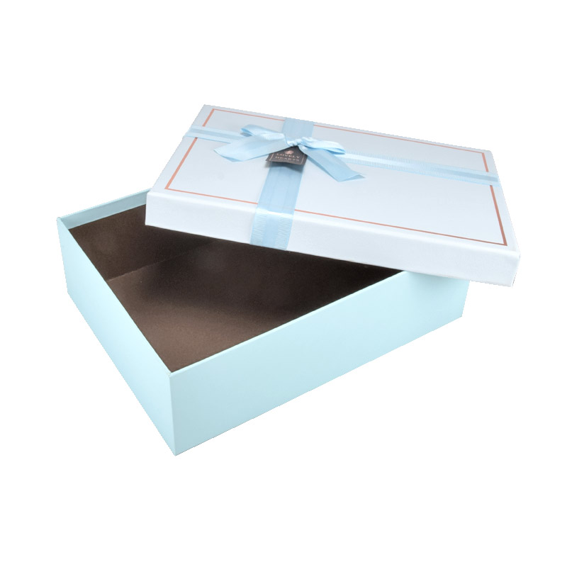 Подарочная коробка Прямоугольная, 26х19х8 см, Голубая (UPK-060604)