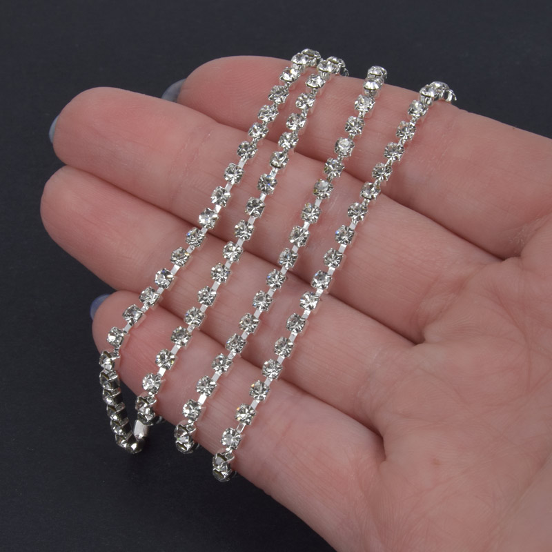 Стразовий ланцюг SS10 (2,6 мм), Світле срібло, Стрази скляні білі (ZEP-039956)