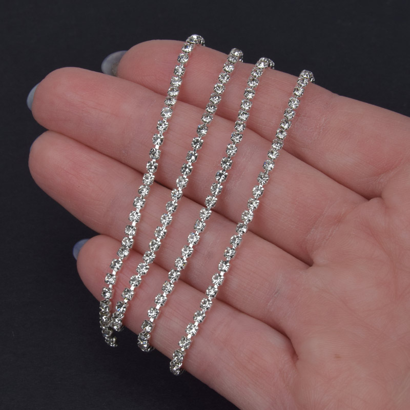 Стразовая цепь SS6 - 2,0 мм, Светлое серебро, Стразы стеклянные белые (ZEP-036410)