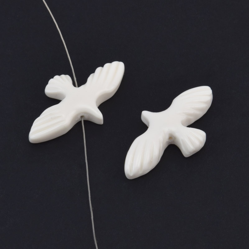 Підвіска-намистина Горлиця з полімерної глини, 30х17 мм, Біла (POD-058997)