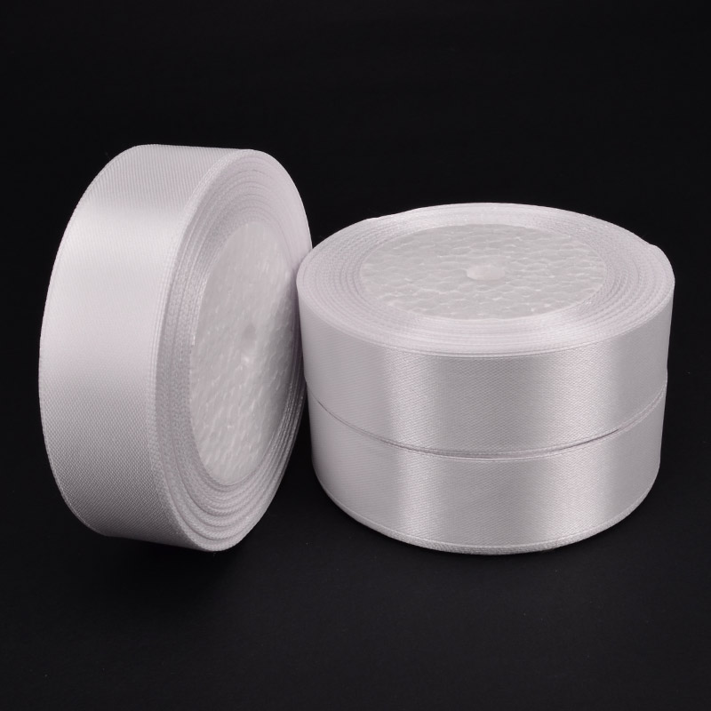 Атласна стрічка, 25 мм, Біла (LEN-053428)