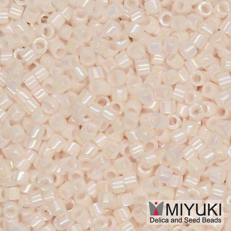 Бісер японський Miyuki Delica 11/0 DB1500, Кремовий АВ (BIS-045404)
