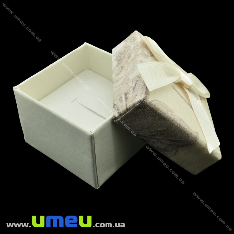 Подарочная коробочка Квадратная с узором под кольцо, 4,5х4,5х3,5 см, Кремовая (UPK-023075)