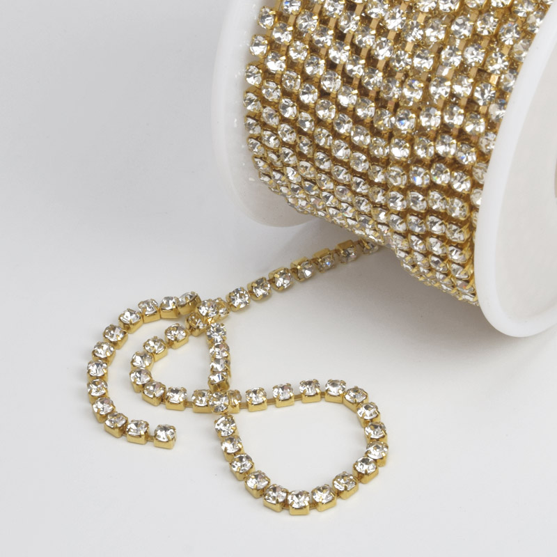 Стразовая цепь SS10 (2,6 мм), Золото, Стразы стеклянные белые (ZEP-047554)