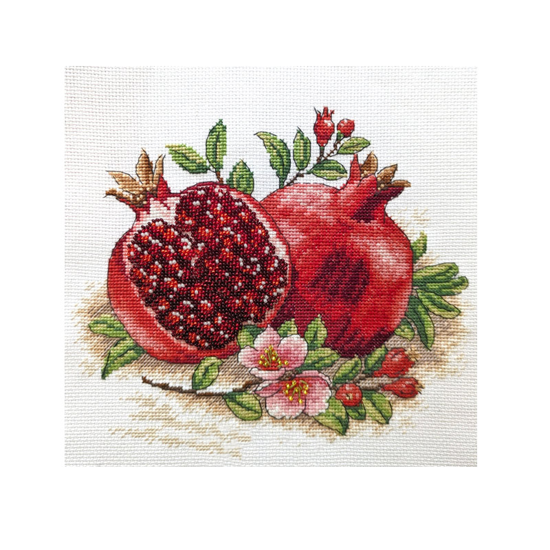 Набір для вишивання нитками та бісером VDV, Гранат М-0307, 20х20 см (SXM-056602)