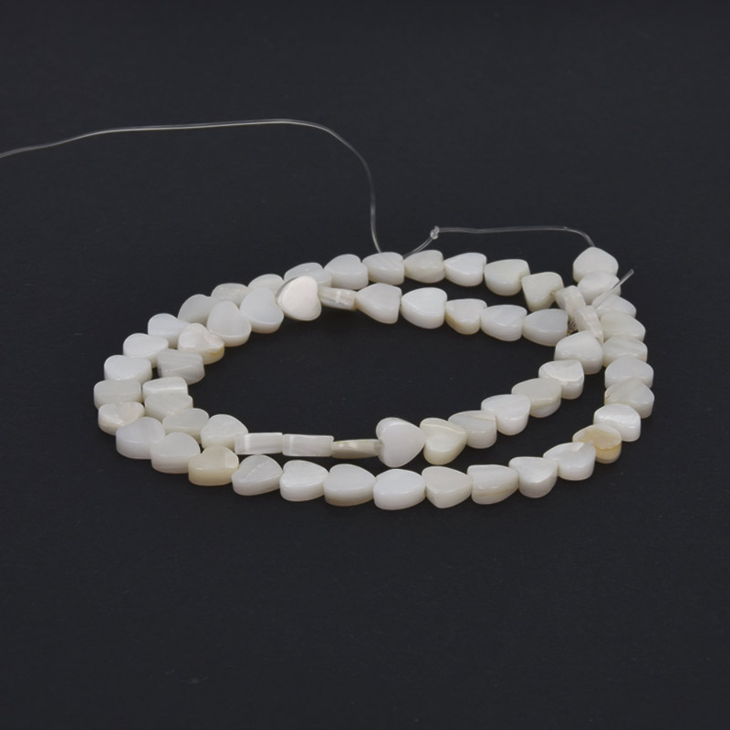 Намистини Перламутр білий, Натур. камінь, 7 мм, Серце (BUS-058096)