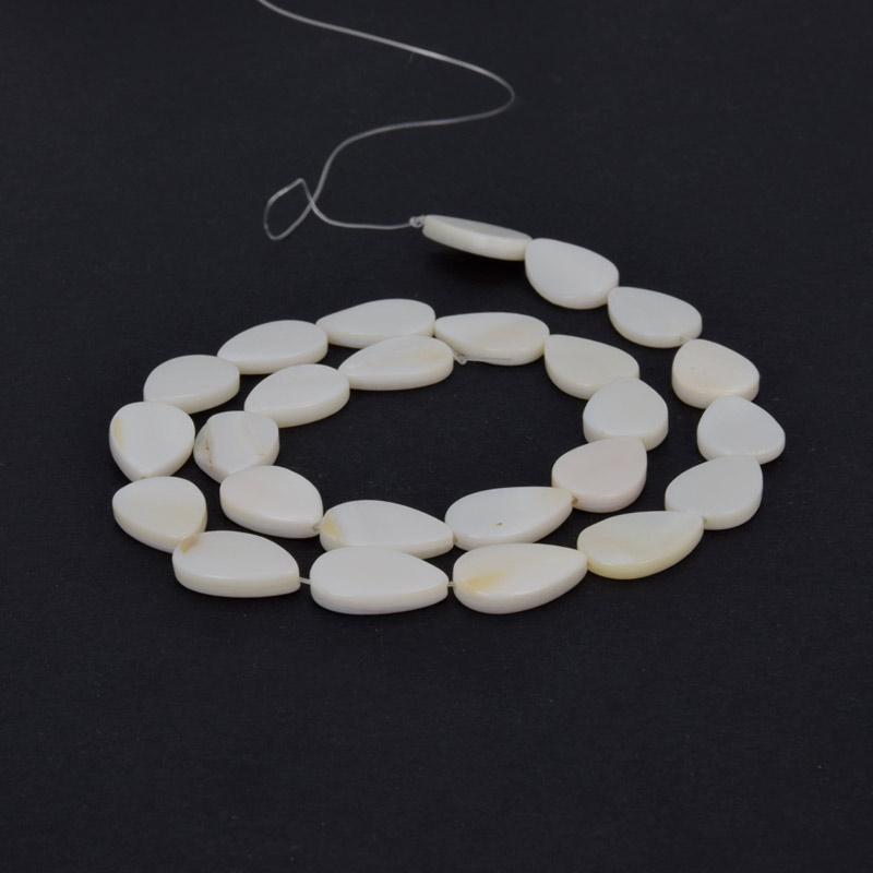 Намистини Перламутр білий, Натур. камінь, 15х10 мм, Крапля плоска (BUS-058118)