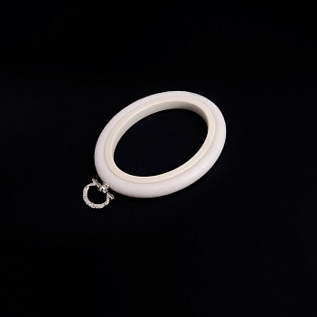Пяльці-рамка NURGE овальні пластикові 10,5 х8,5 см, Кремові (MUL-055585)