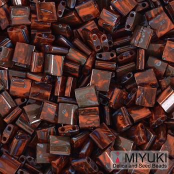 Бисер японский Miyuki TILA №4520, 5х5 мм, Красный Пикассо (BIS-053227)