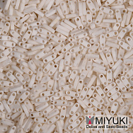 Бісер японський Miyuki QUARTER TILA №2021, 5х1,2 мм, Кремовий матовий (BIS-053277)