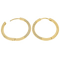 Серьги-кольца Huggie Позолота 18 kt со стразами куб. цирконий, 35,5х33,5х3,5 мм (OSN-053108)