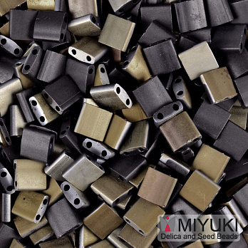 Бисер японский Miyuki TILA №4561, 5х5 мм, Черно-коричневый двухсторонный матовый (BIS-053232)